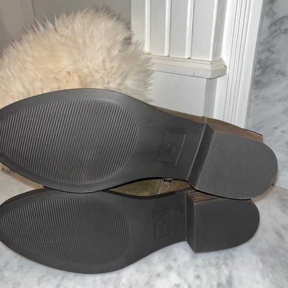 NEW! American Rag Briana Suede Booties in Olive, Multiple Sizes - Picture 9 of 12